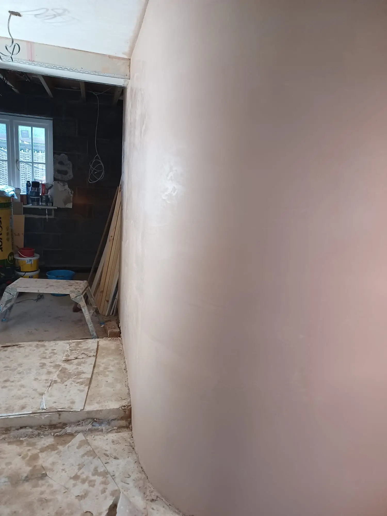drew s decorating ipswich 2 - Drew's Plastering and Decorating