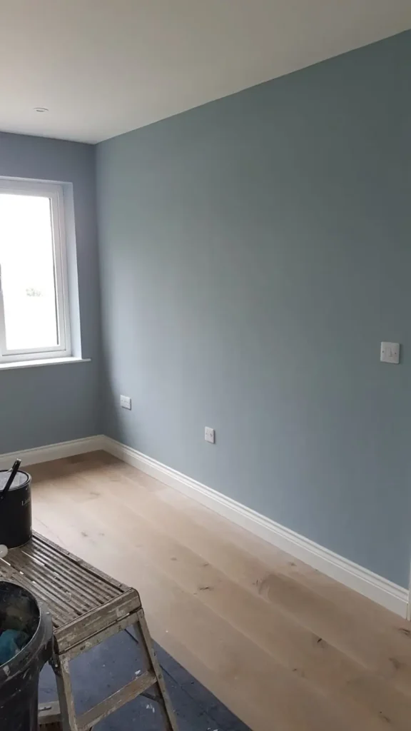 drew s painting surrey 3 - Drew's Plastering and Decorating