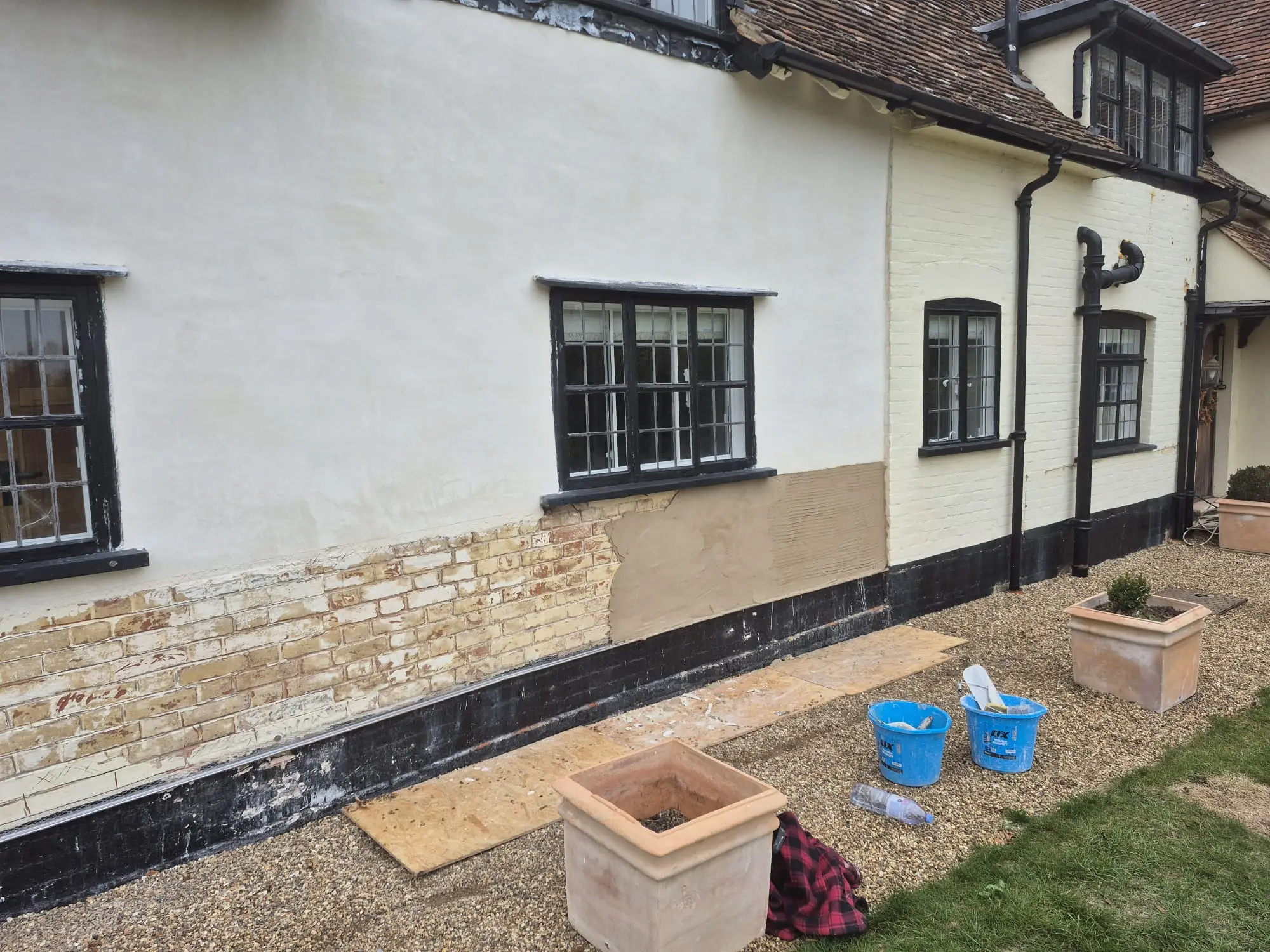 drew s rendering surrey - Drew's Plastering and Decorating